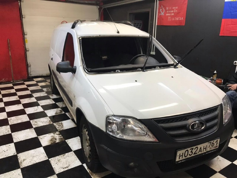 Замена лобового стекла Lada Largus