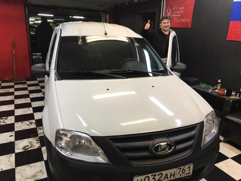 Замена лобового стекла Lada Largus