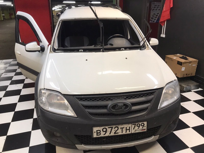 Замена лобового стекла Lada Largus