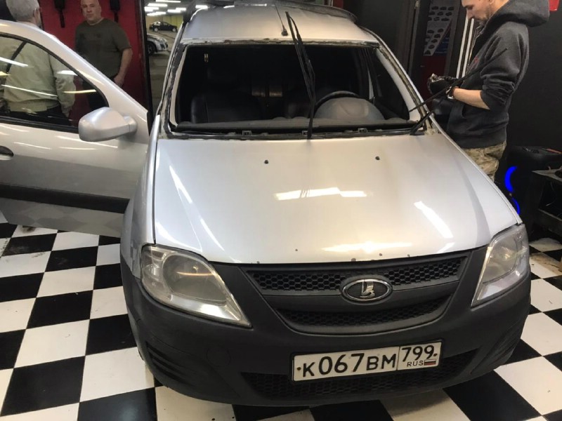 Замена лобового стекла Lada Largus
