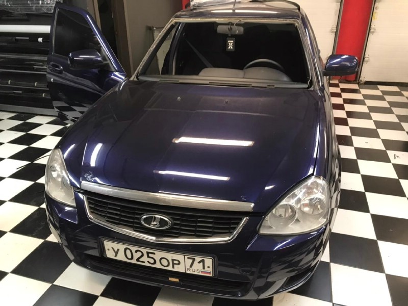 Замена лобового стекла Lada Priora
