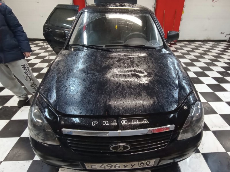 Замена лобового стекла Lada Priora