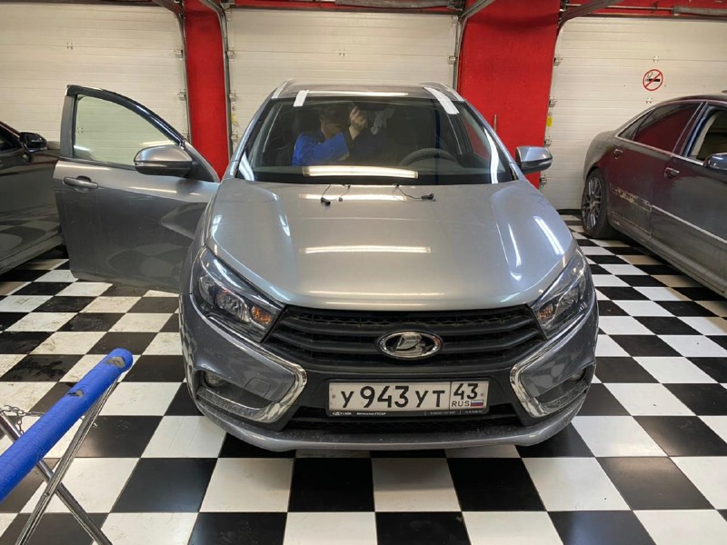 Замена лобового стекла Lada Vesta