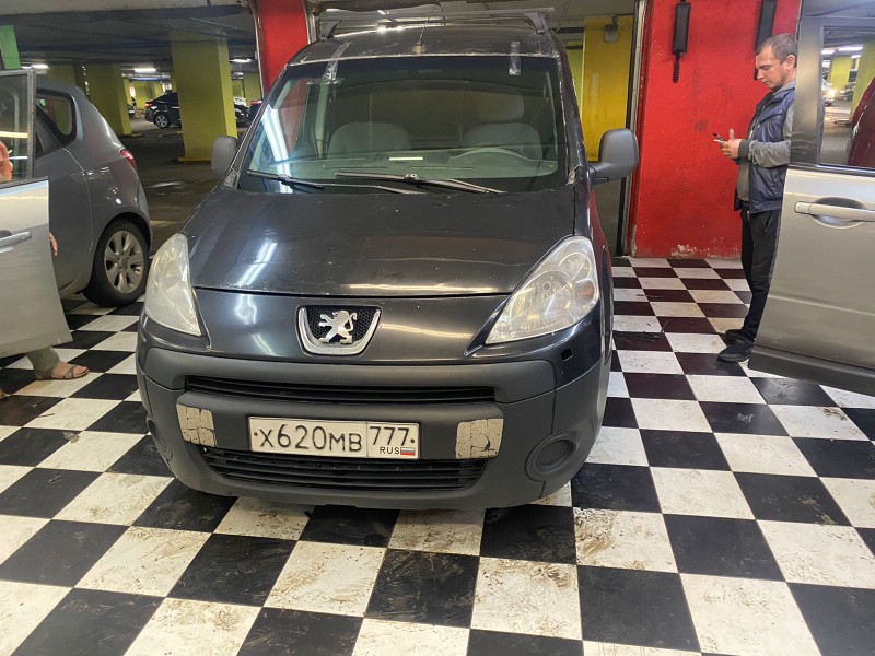 Замена лобового стекла Peugot Partner